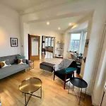 Bellevue - Grand Pour 5 Sur Les Quais De La Meuse Daire *
