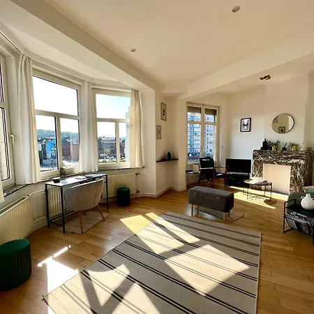 Bellevue - Grand Pour 5 Sur Les Quais De La Meuse * Liège